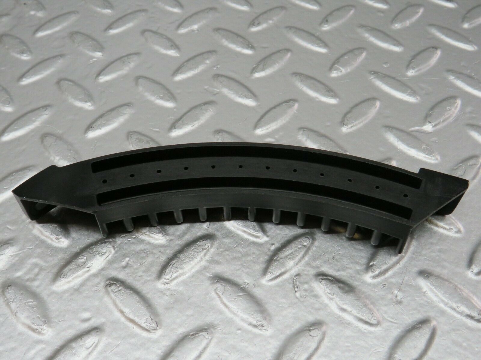 24420 Mercedes-Benz S124 220TE Wagon Cable Connector Terminal Block 2015400669