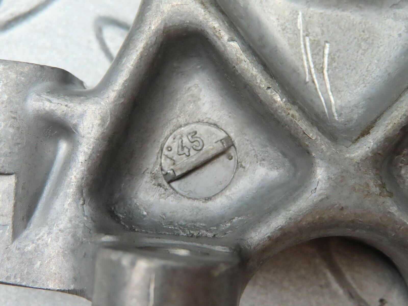 3515 Mercedes-Benz W108 280SE Camshaft Tower Bearing 1150510812