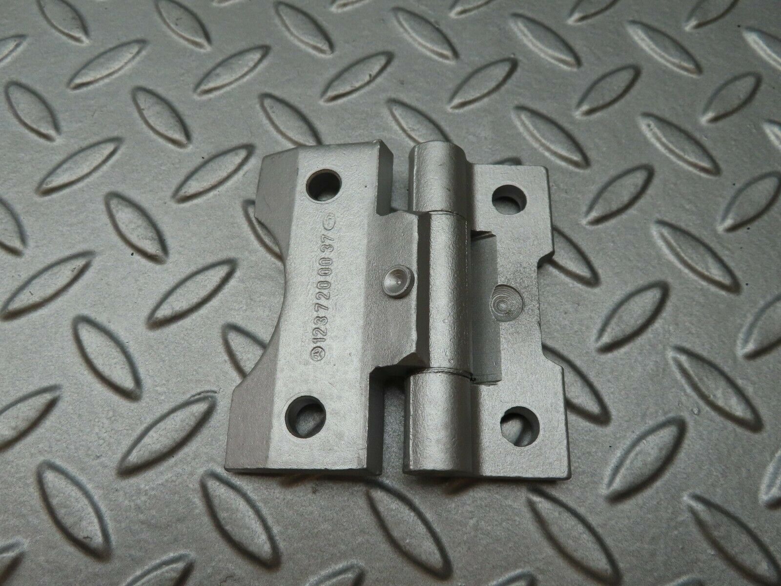 4496 Mercedes-Benz W123 230E Door Hinge 1237200037