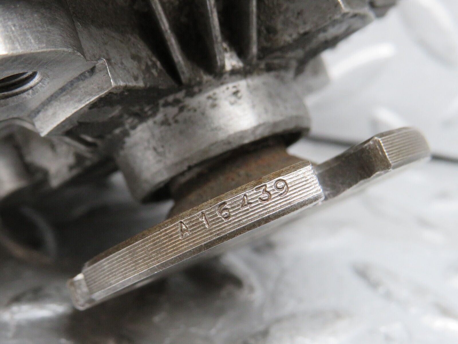 37638 Mercedes-Benz W109 300SEL Engine Cooling Fan Clutch