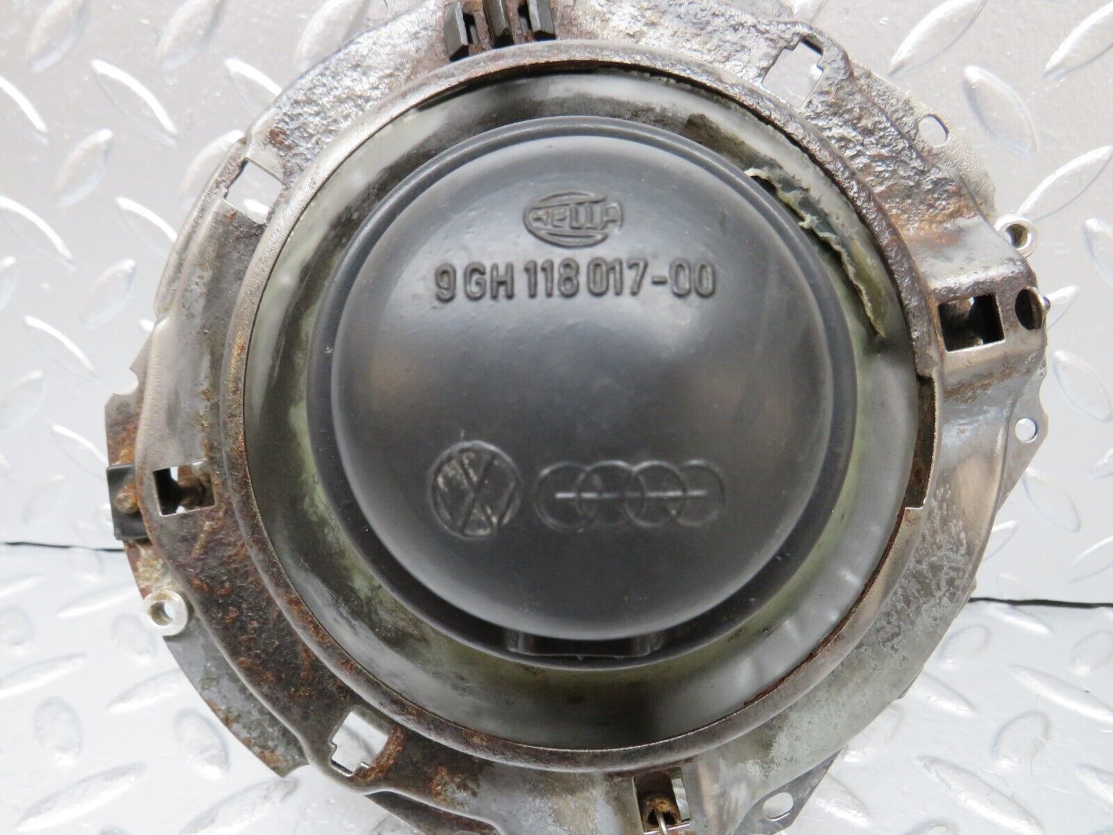 30021 Porsche 924 Headlight Hella 201116560