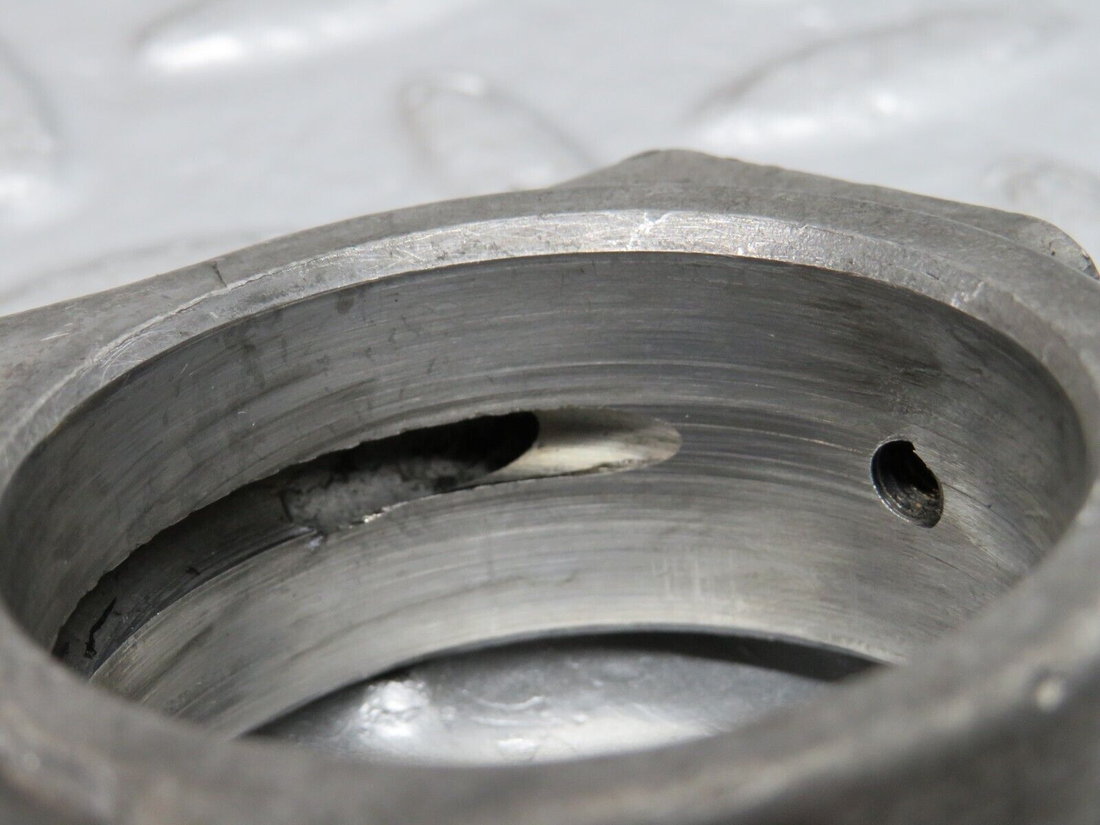 31064 Mercedes-Benz W123 200D Camshaft Tower Bearing Set 6160510612 6160510710