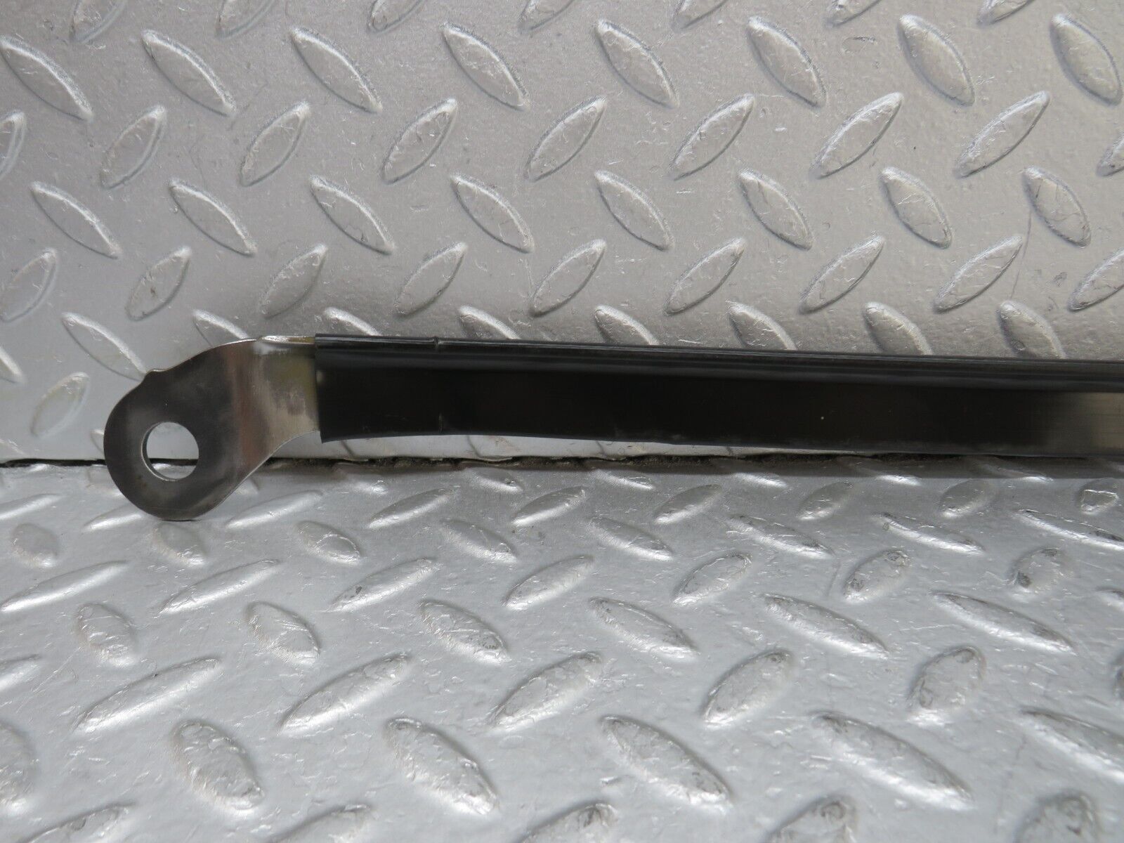 37097 Mercedes-Benz C126 420SEC Coupe Seat Belt Runner Left Side