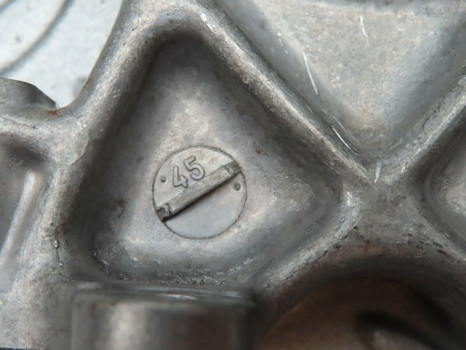 3516 Mercedes-Benz W108 280SE Camshaft Tower Bearing 1150510812