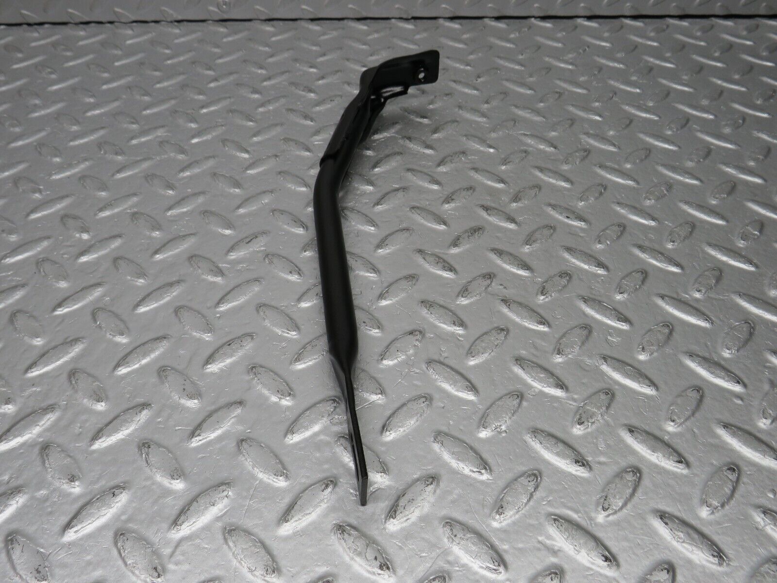 38992 Mercedes-Benz W201 190E 2.6L Front Lock Carrier Panel Reinforcement