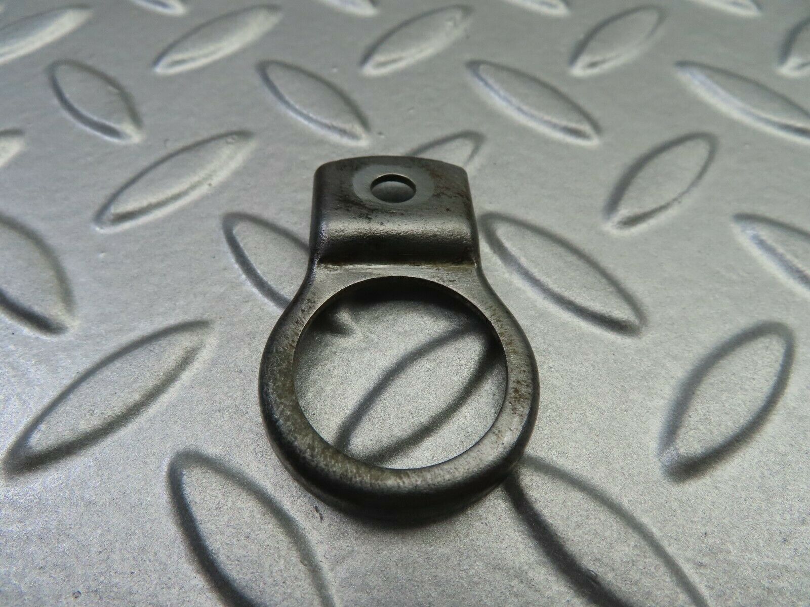 7099 Mercedes-Benz C107 350SLC Coupe Fuel Injector Bracket