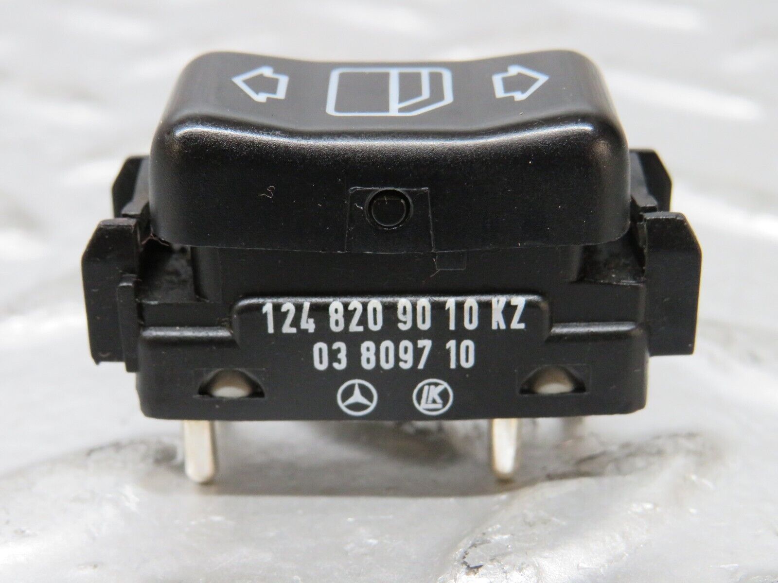 27565 Mercedes-Benz S124 300TE Electric Window Switch Right Side 1248209010