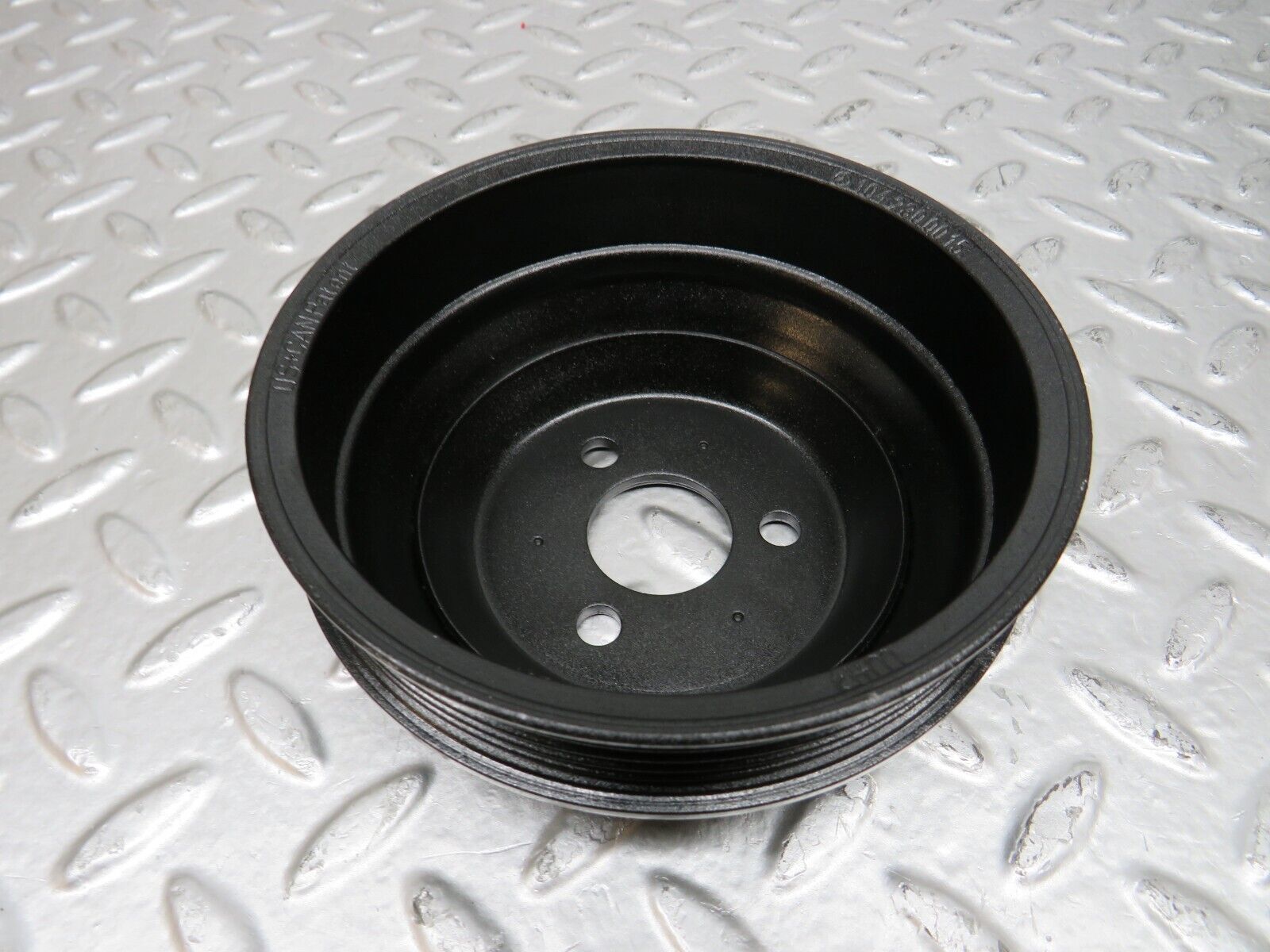 24819 Mercedes-Benz W140 S320 Water Pump Pulley 1042300015