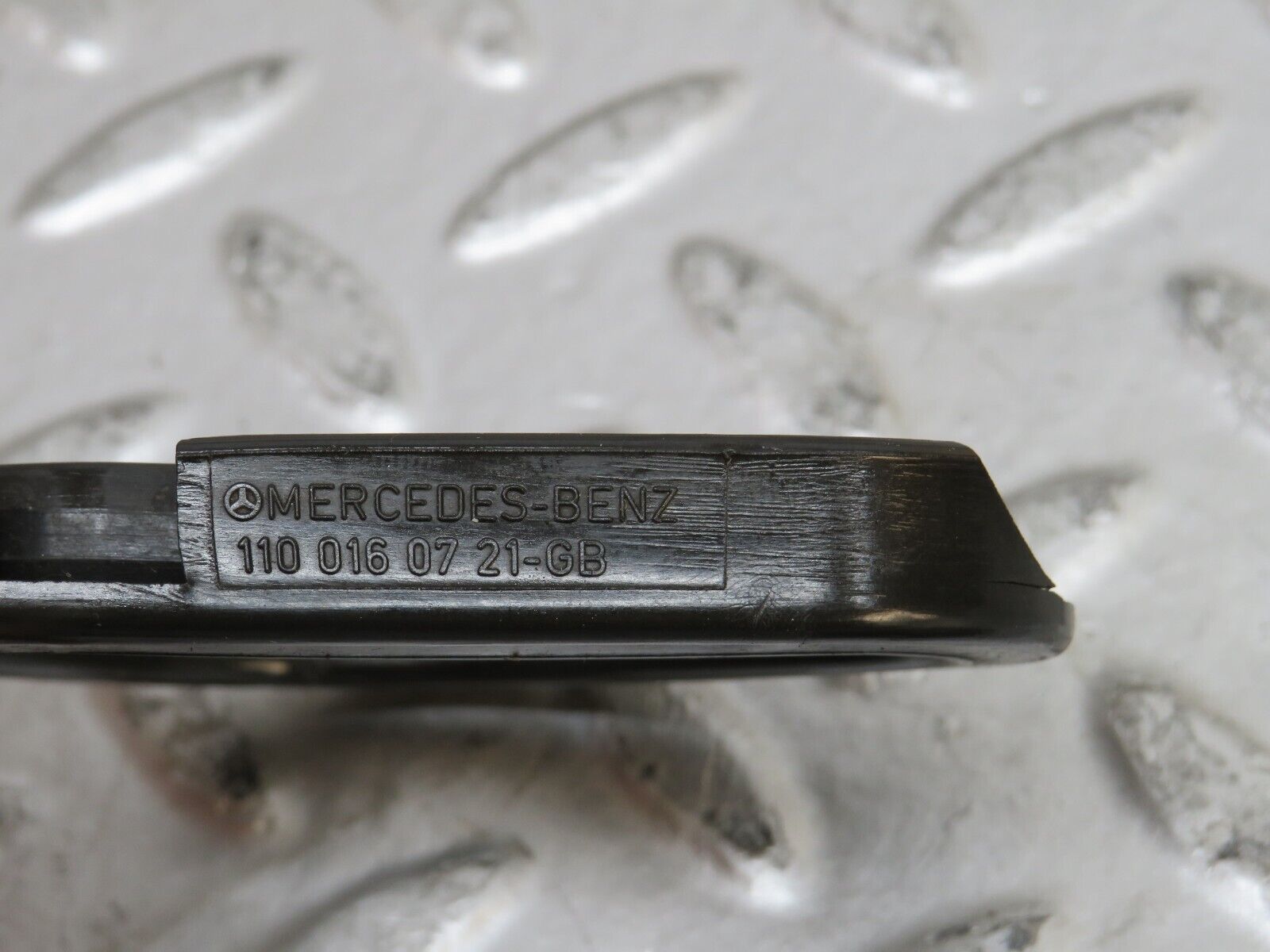 28128 Mercedes-Benz W123 280E Valve Cover Gasket Set 1100160721