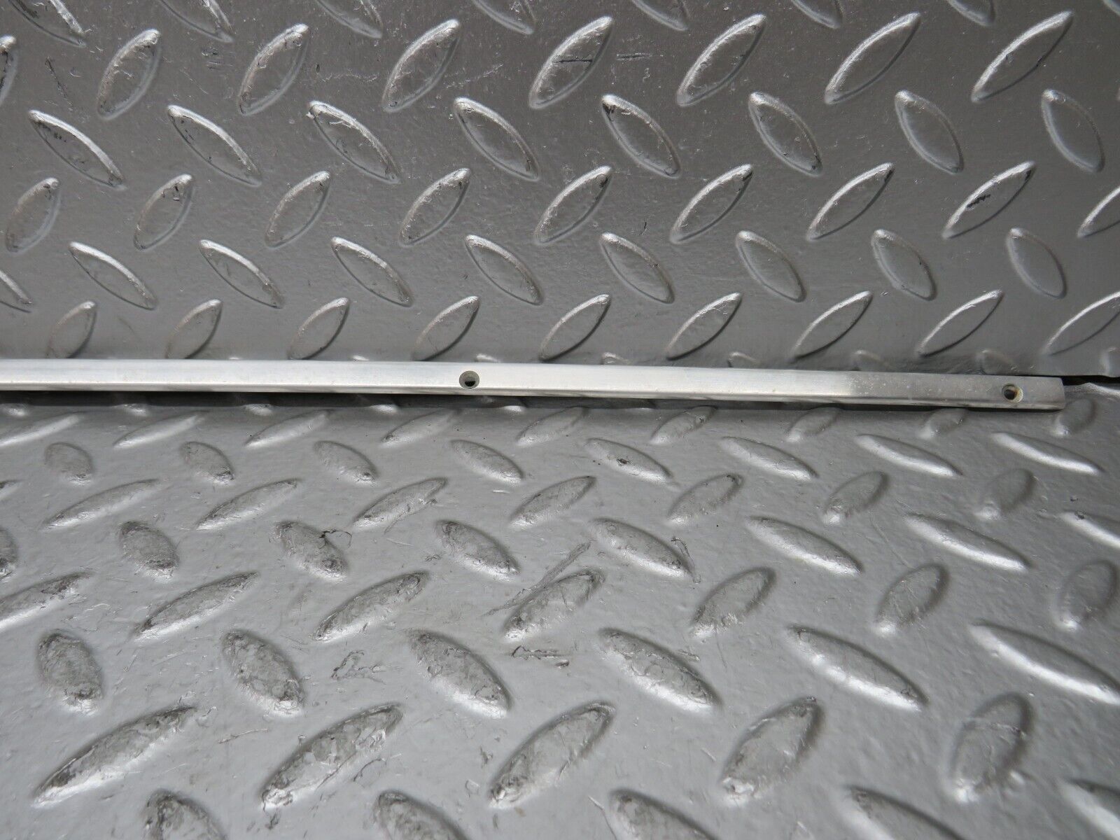 27444 Mercedes-Benz W123 280E Sunroof Chrome Trim