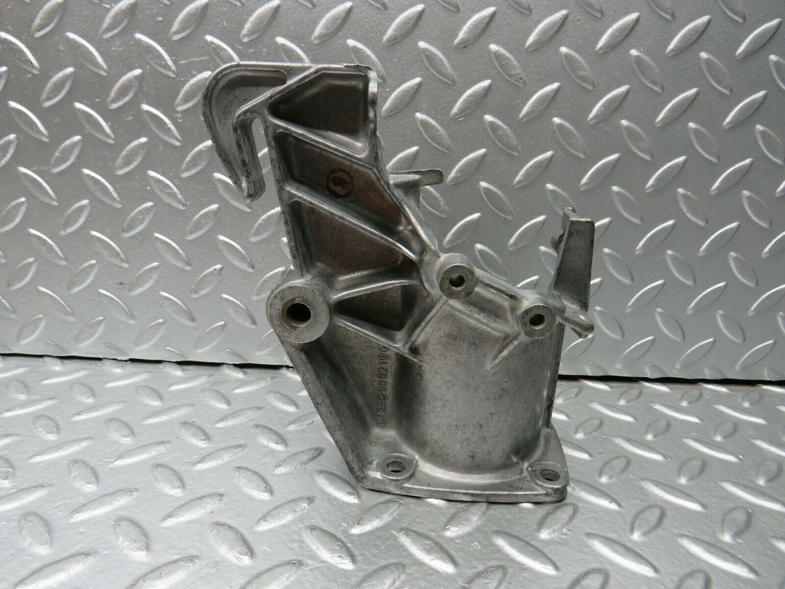 24088 Mercedes-Benz W123 280E Brake Pedal Bracket 1232900219