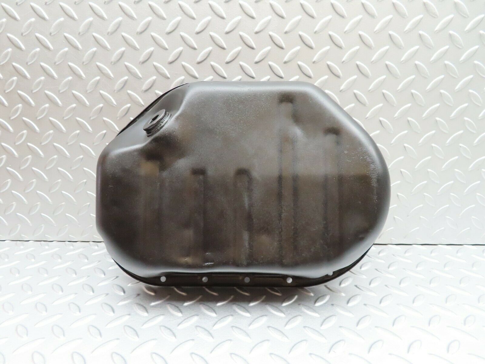 4891 Mercedes-Benz W114 280CE Coupe Oil Sump