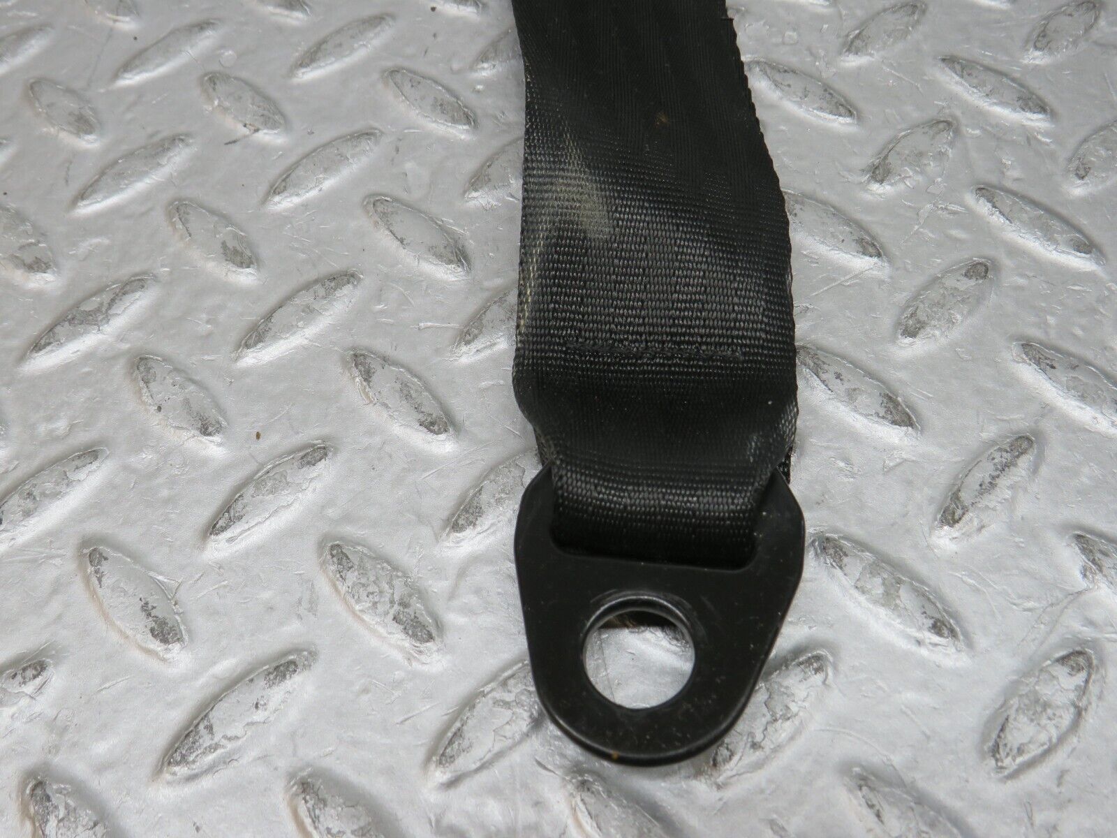 37404 Mercedes-Benz W109 300SEL Rear Seat Belt Set With Buckles