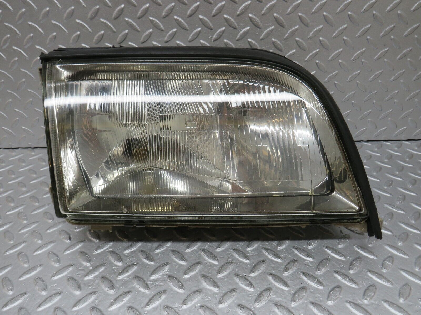 35334 Mercedes-Benz W140 Headlight Bosch Right Side 1305235243 1305621636
