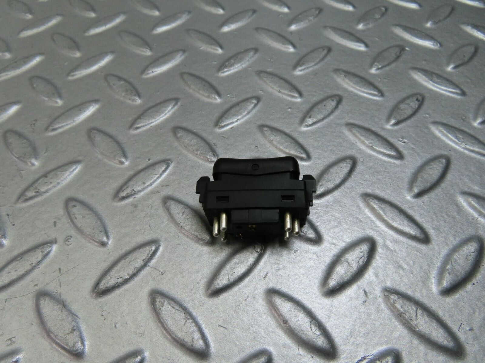 9336 Mercedes-Benz C124 300CE Coupe Rear Right Electric Window Switch