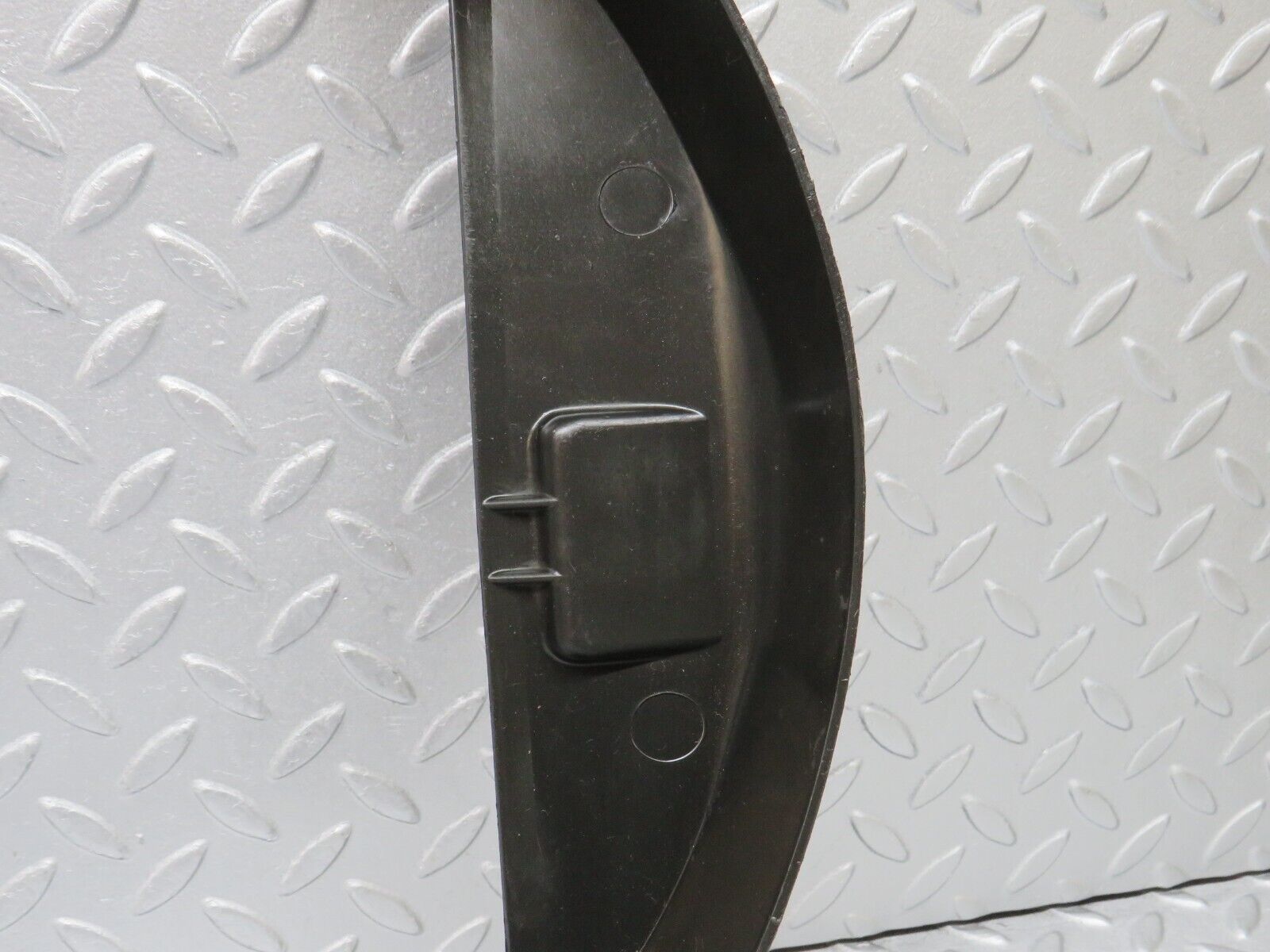 36653 Mercedes-Benz W201 190E 2.0L Engine Fan Shroud 2015050755