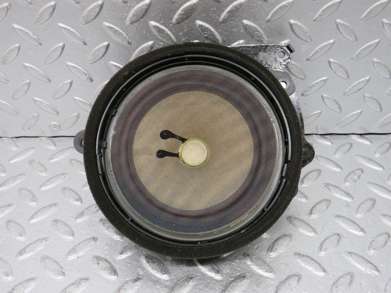 33295 Mercedes-Benz W202 C180 Front Door Loudspeaker Right 2028202002