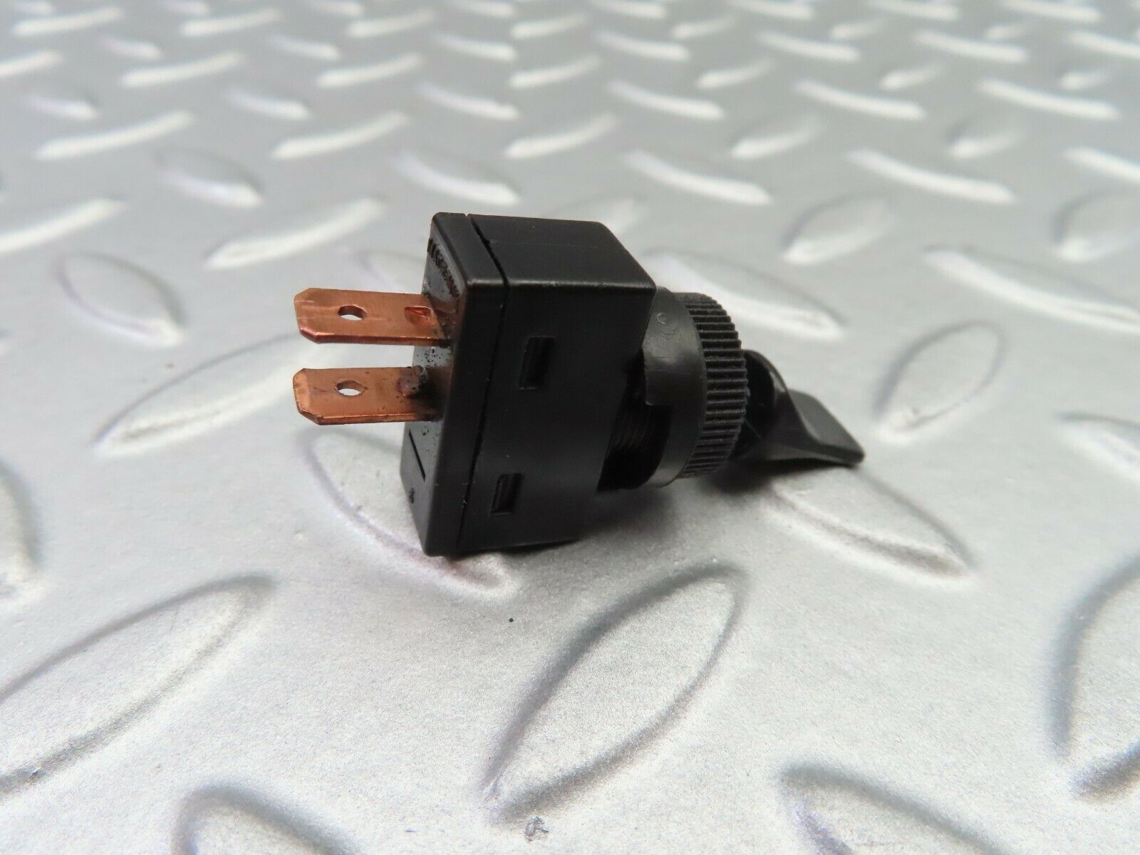 7128 Mercedes-Benz S124 E220 Wagon Switch