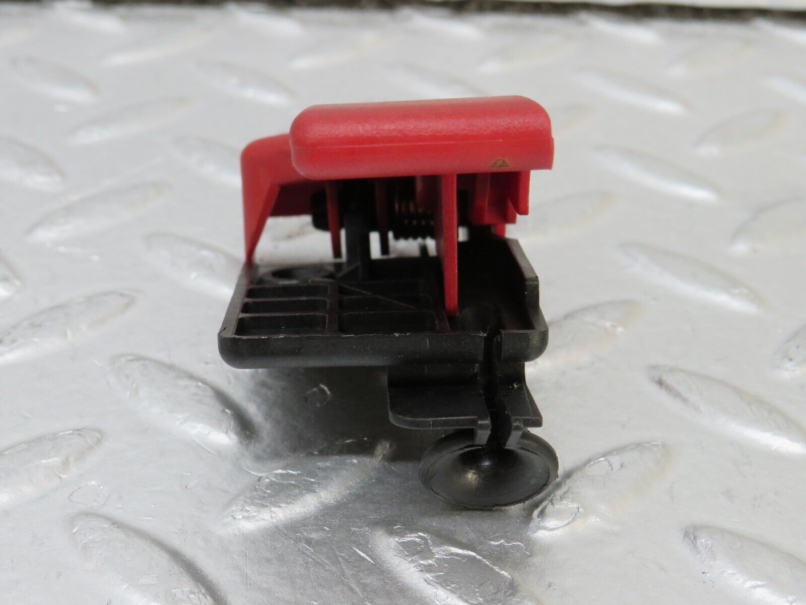 34878 Mercedes-Benz W210 320E Hood Opener Bonnet Opener Release