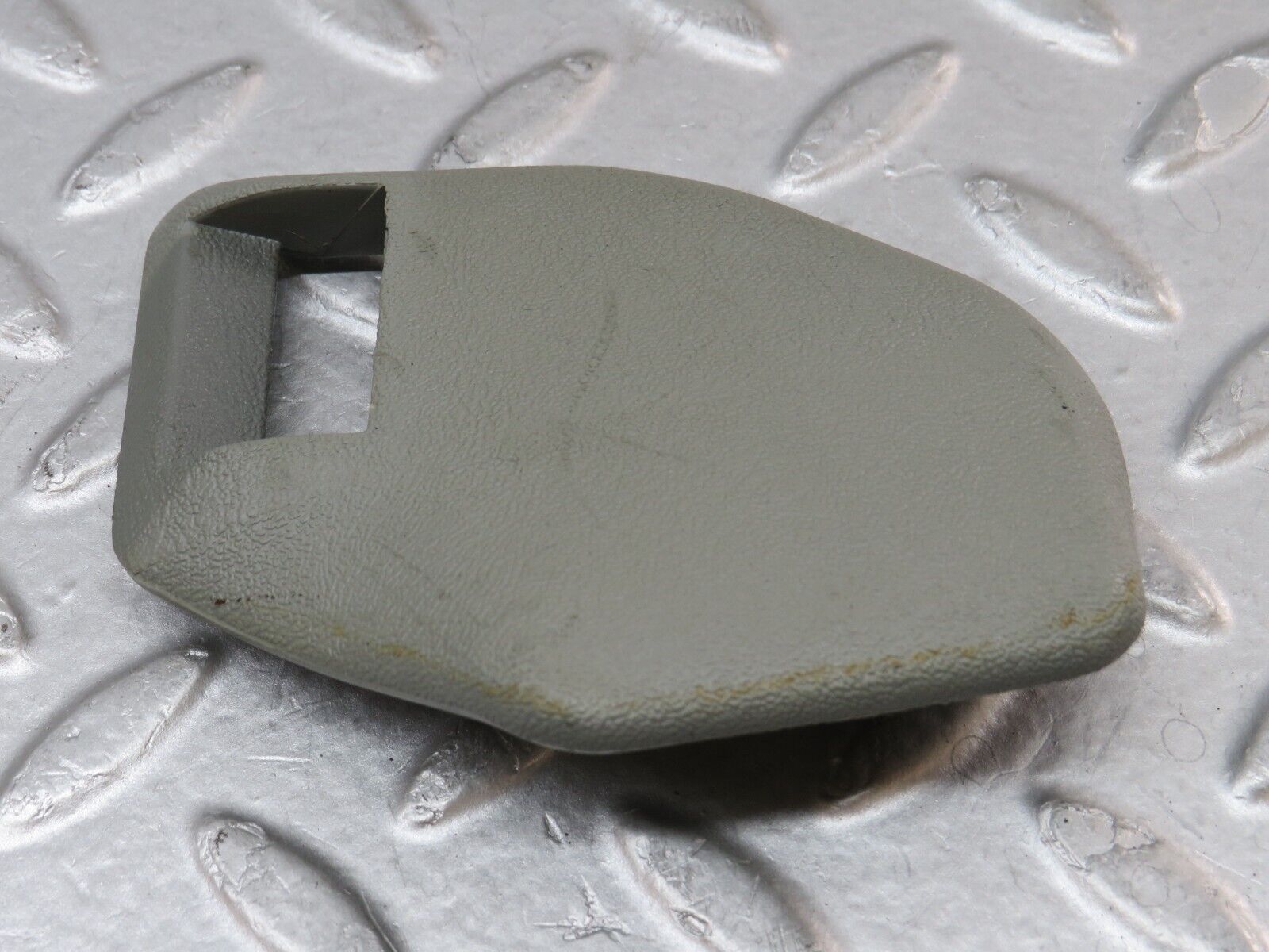 36305 Mercedes-Benz W126 420SE Seat Belt Runner Cover Trim Left Grey 1268680939