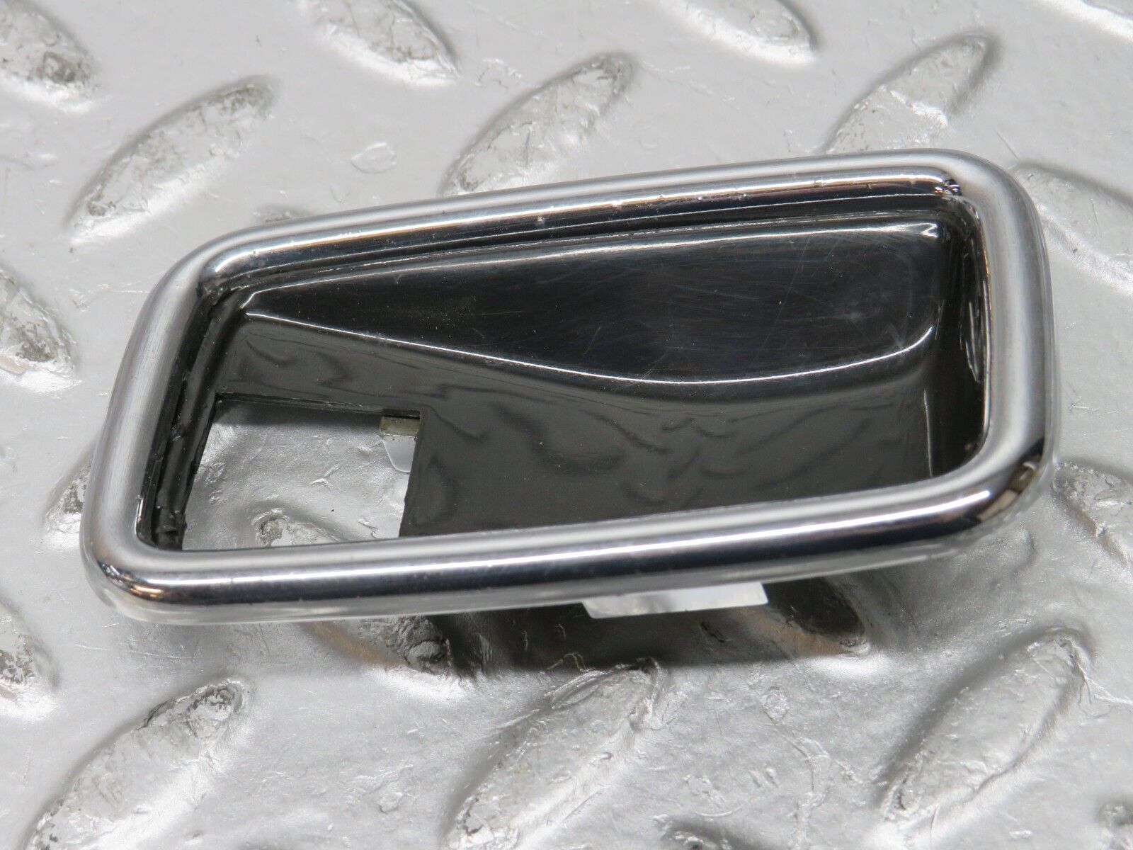 32192 Mercedes-Benz W123 230E Chrome Frame For Door Opener Left 1087660511