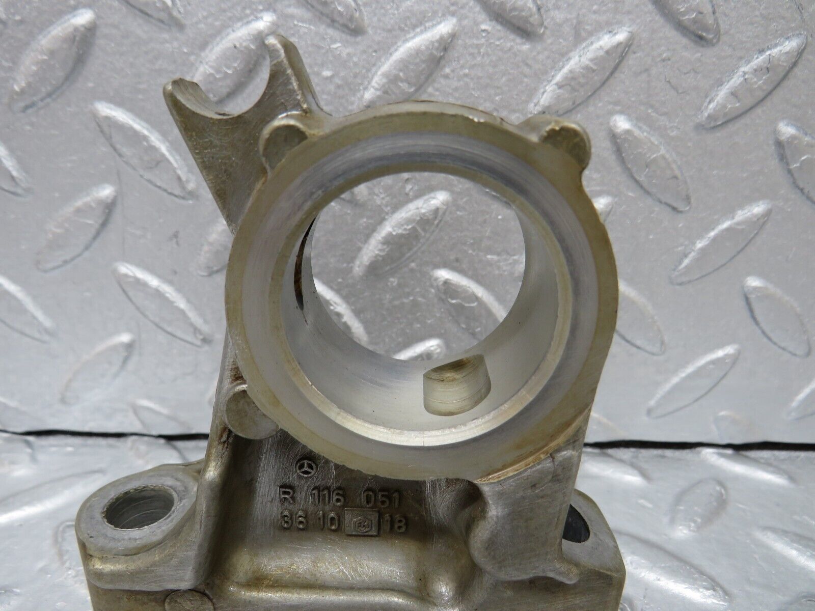 37116 Mercedes-Benz C126 420SEC Coupe Camshaft Tower Bearing 1160513610