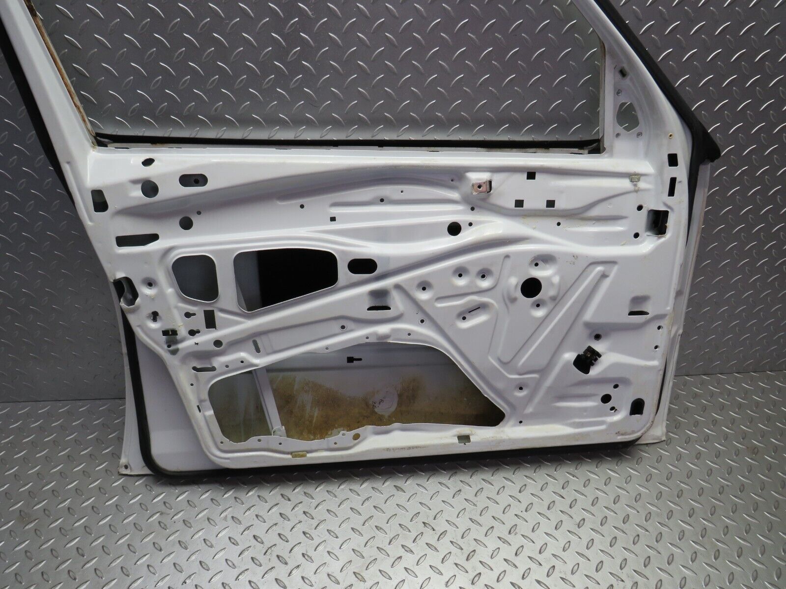 30246 Mercedes-Benz W124 230E Front Left Door