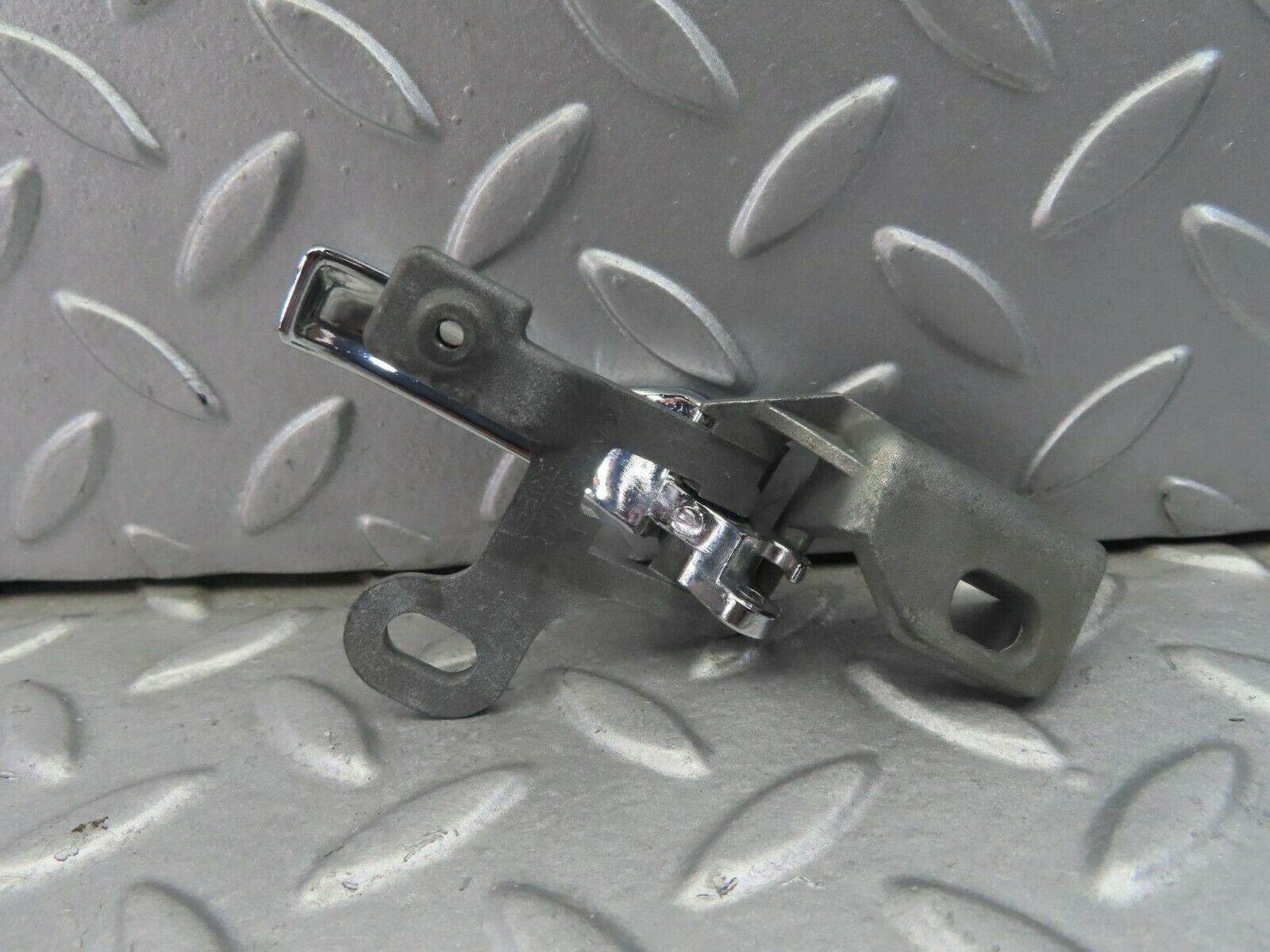 8278 Mercedes-Benz W123 Left Interior Door Handle 1237600161