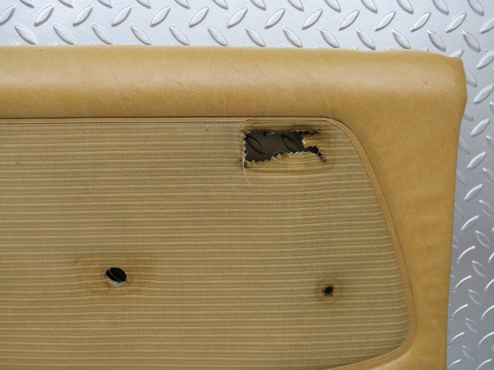 25465 Mercedes-Benz W123 200 Rear Left Door Card Palomino