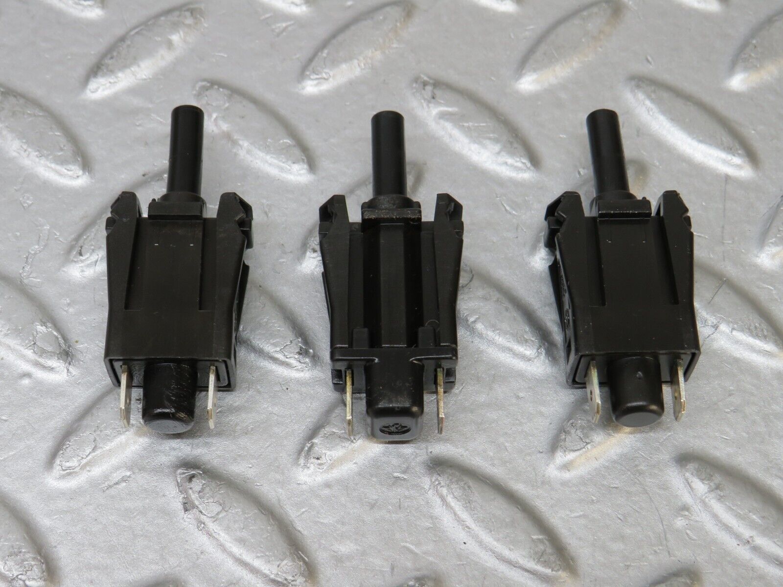 36916 Mercedes-Benz C126 420SEC Coupe Door Contact Switch 3x 0015458714