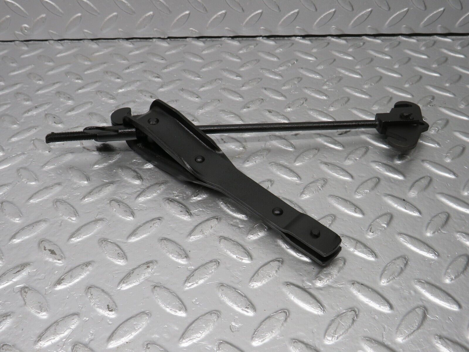 40416 Mercedes-Benz W110 230 Handbrake Adjusting Handbrake Regulator