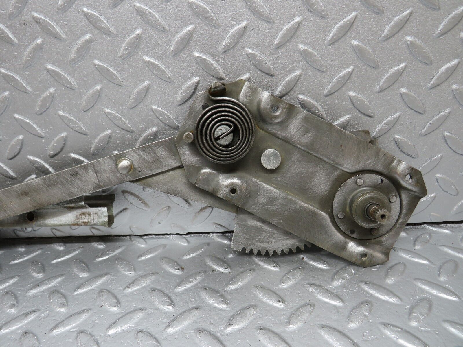 40357 Mercedes-Benz W110 230 Front Right Manual Window Regulator