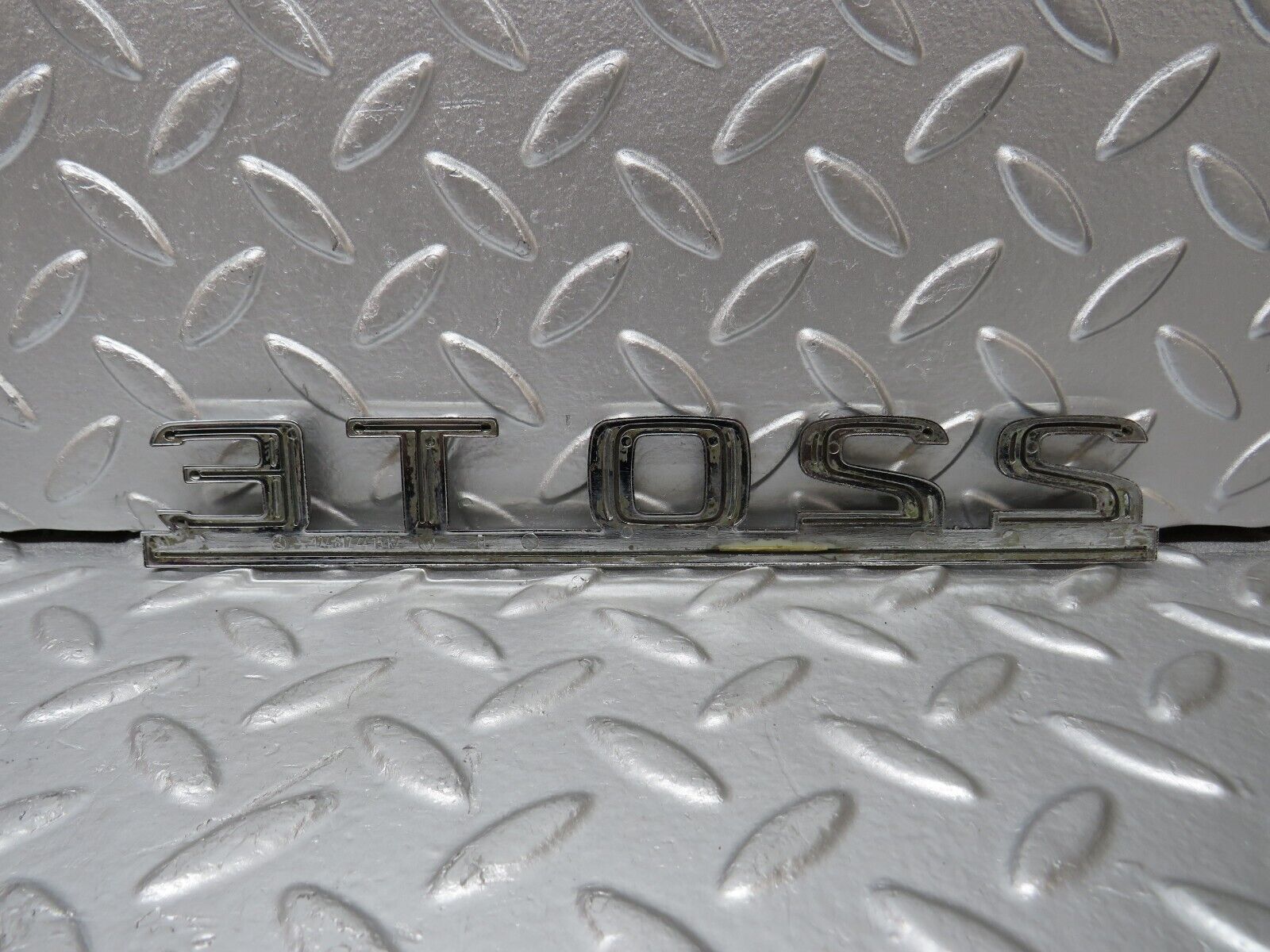 31269 Mercedes-Benz S124 220TE Wagon Trunk Badge Emblem 1248174415