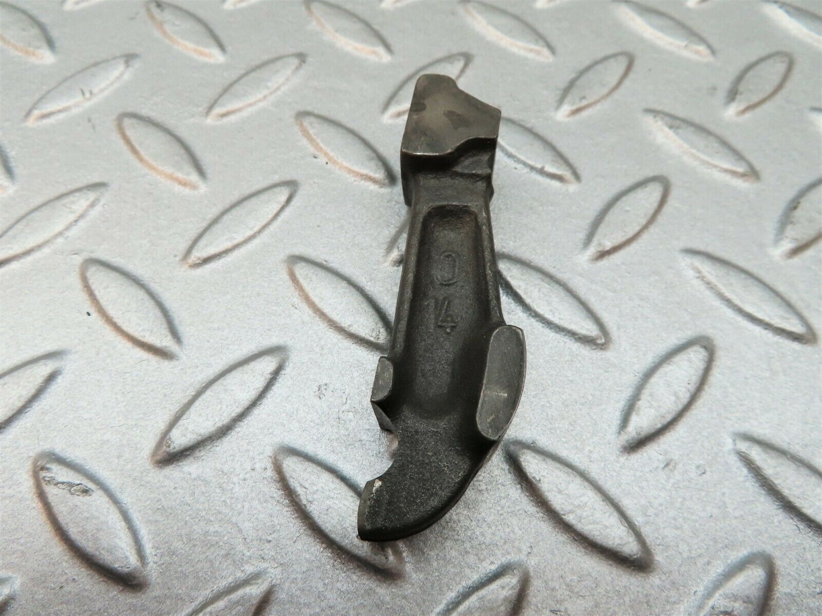 3536 Mercedes-Benz W108 280SE Valve Rocker Arm With Retaining Spring