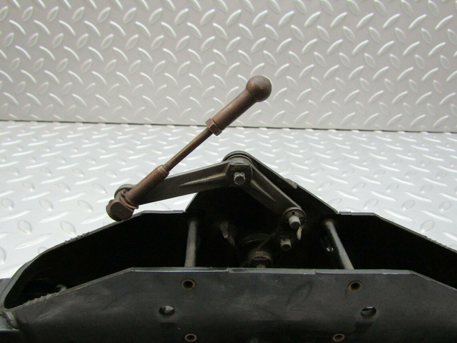 3278 Mercedes-Benz W115 220D Dashboard Centre Air Vent 1158300003