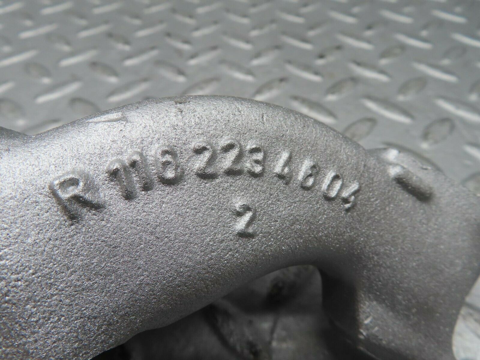 16654 Mercedes-Benz C107 380SLC Engine Mount Bracket Left Side 1162234604