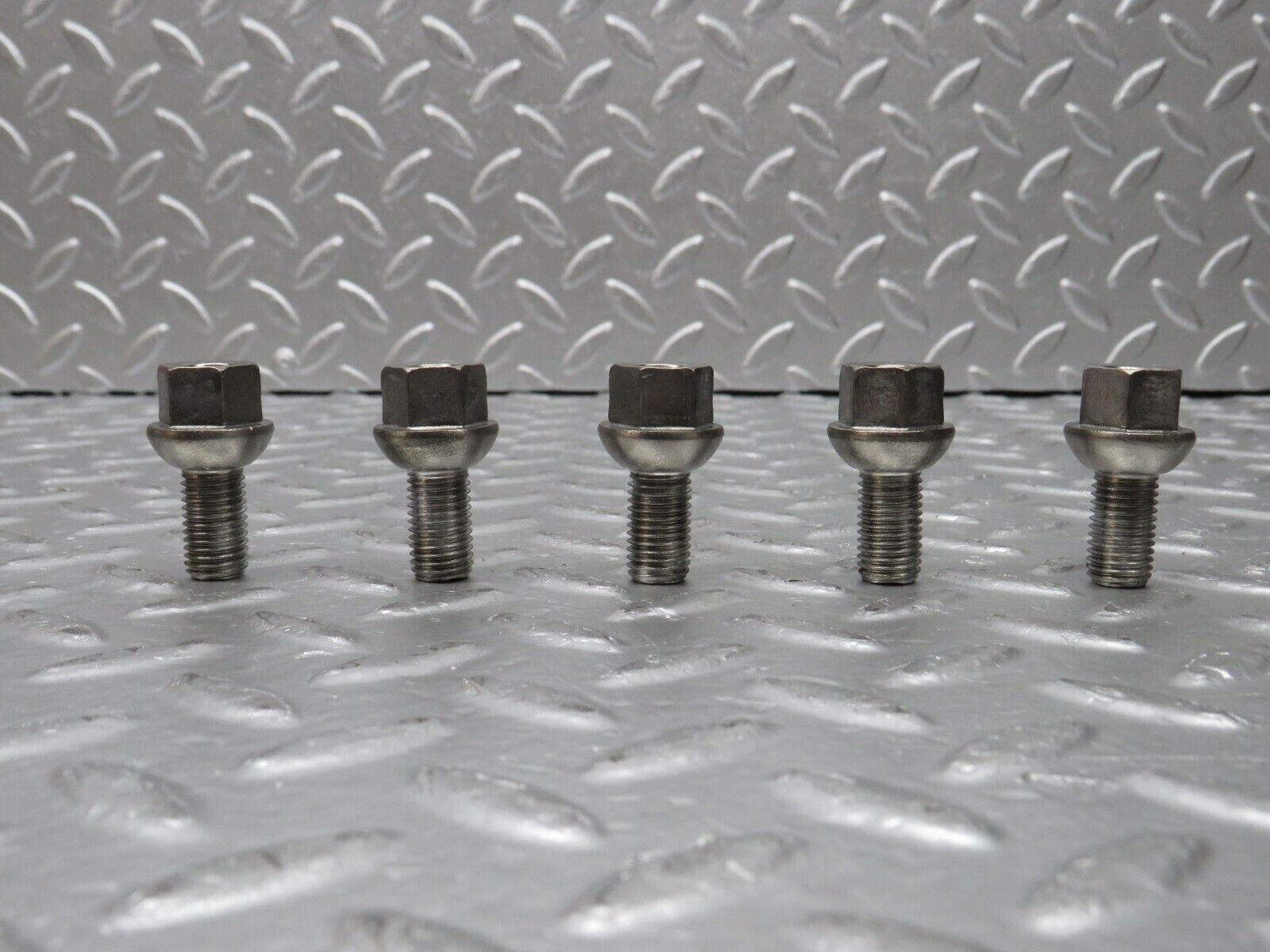 31107 Mercedes-Benz 5x Steel Wheel Lug Bolt M12x1.5