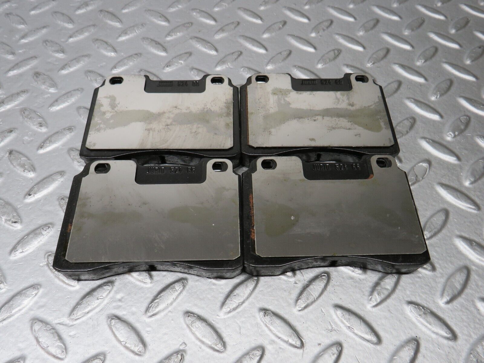 38209 Mercedes-Benz W124 R129 Genuine Front Brake Pads New 0054200220