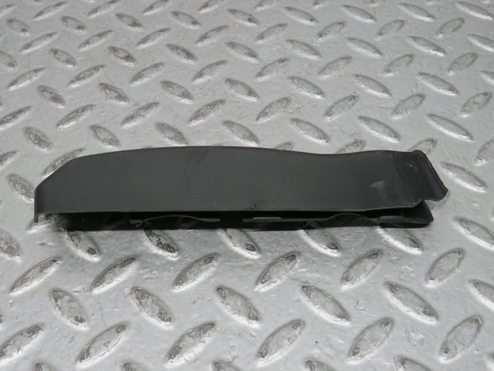 28855 Mercedes-Benz W123 230E Wagon Ignition Cable Bracket 1021590840