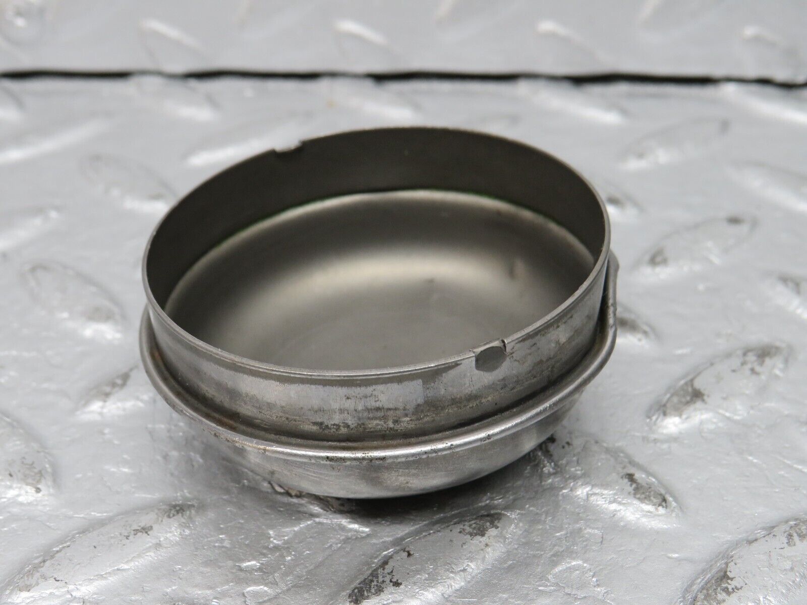 38480 Mercedes-Benz R129 280SL Coupe Wheel Hub Locking Cap With Bearing