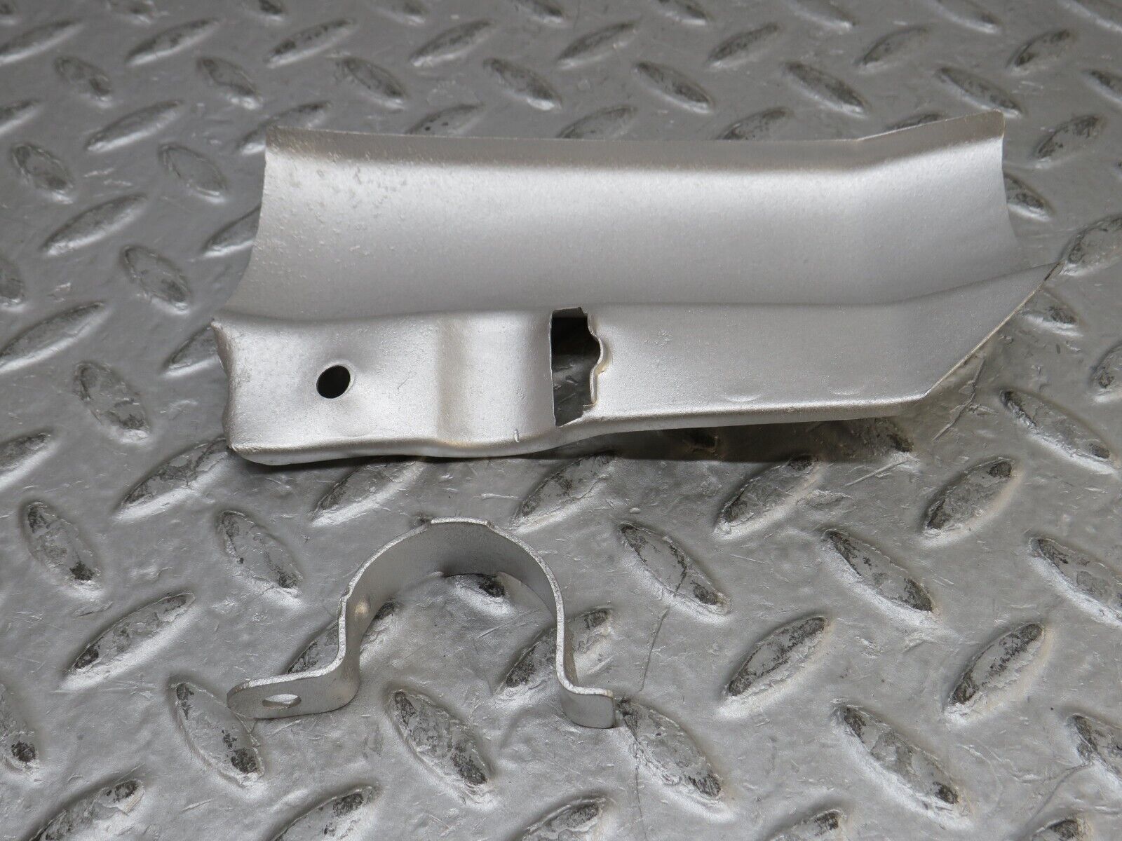 37359 Mercedes-Benz W109 300SEL Battery Wire Cable Heat Shield