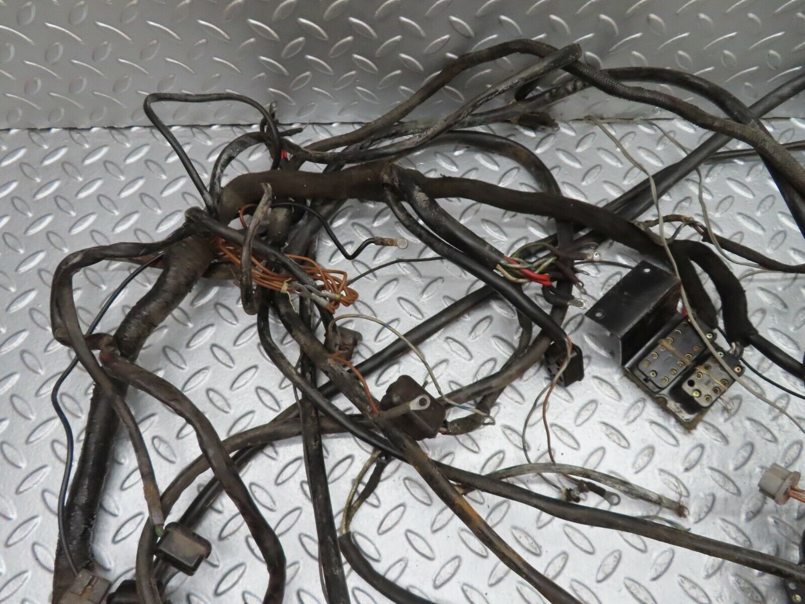 18315 Mercedes-Benz W111 220SE Coupe Engine Chassis Body Wire Wiring Harness