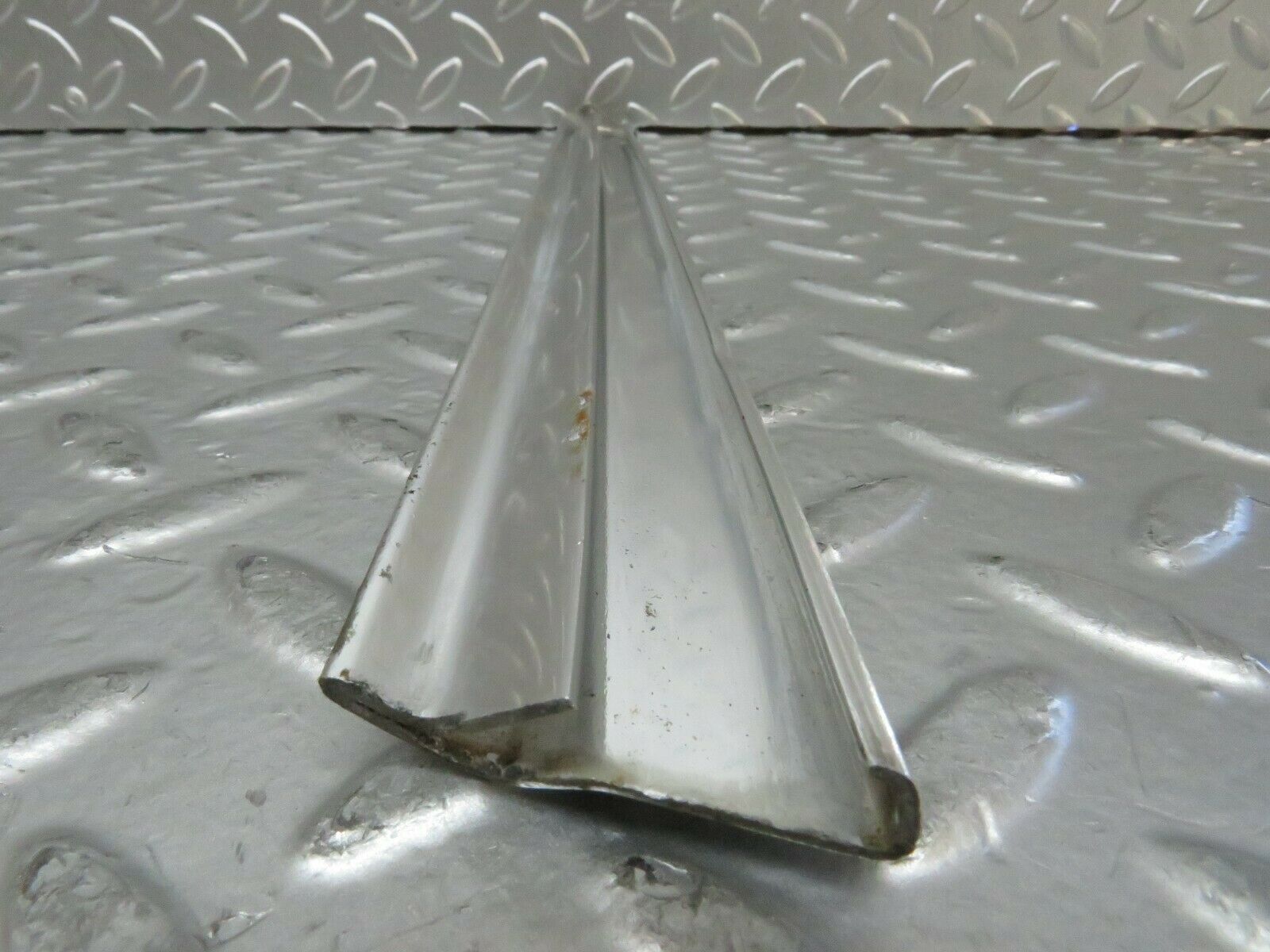 23818 Mercedes-Benz C107 450SLC Coupe Rear Left Window Chrome