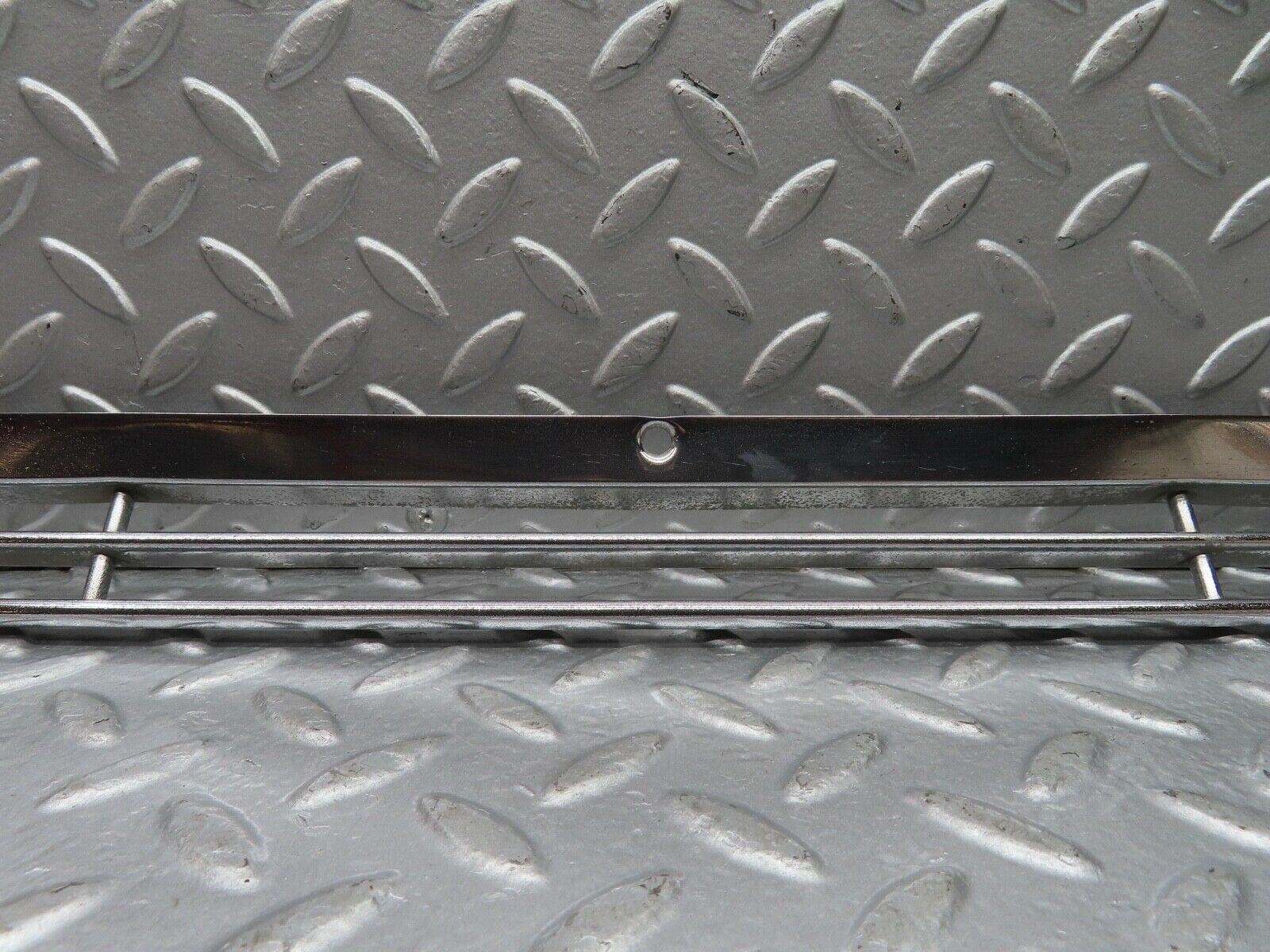 18449 Mercedes-Benz W111 220SE Coupe Air Intake Chrome Grill