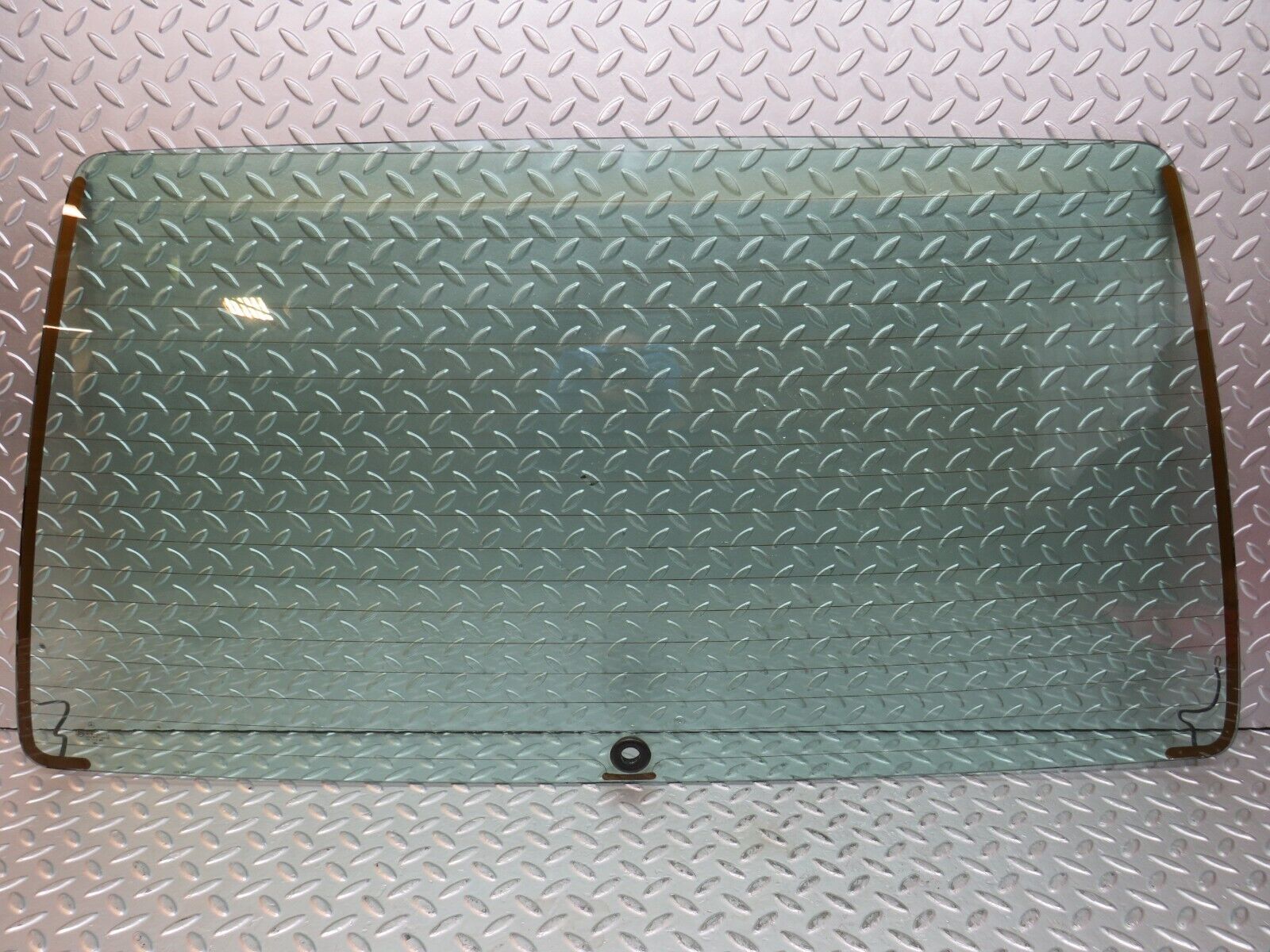 27677 Mercedes-Benz S124 300TE Wagon Tailgate Heated Windscreen