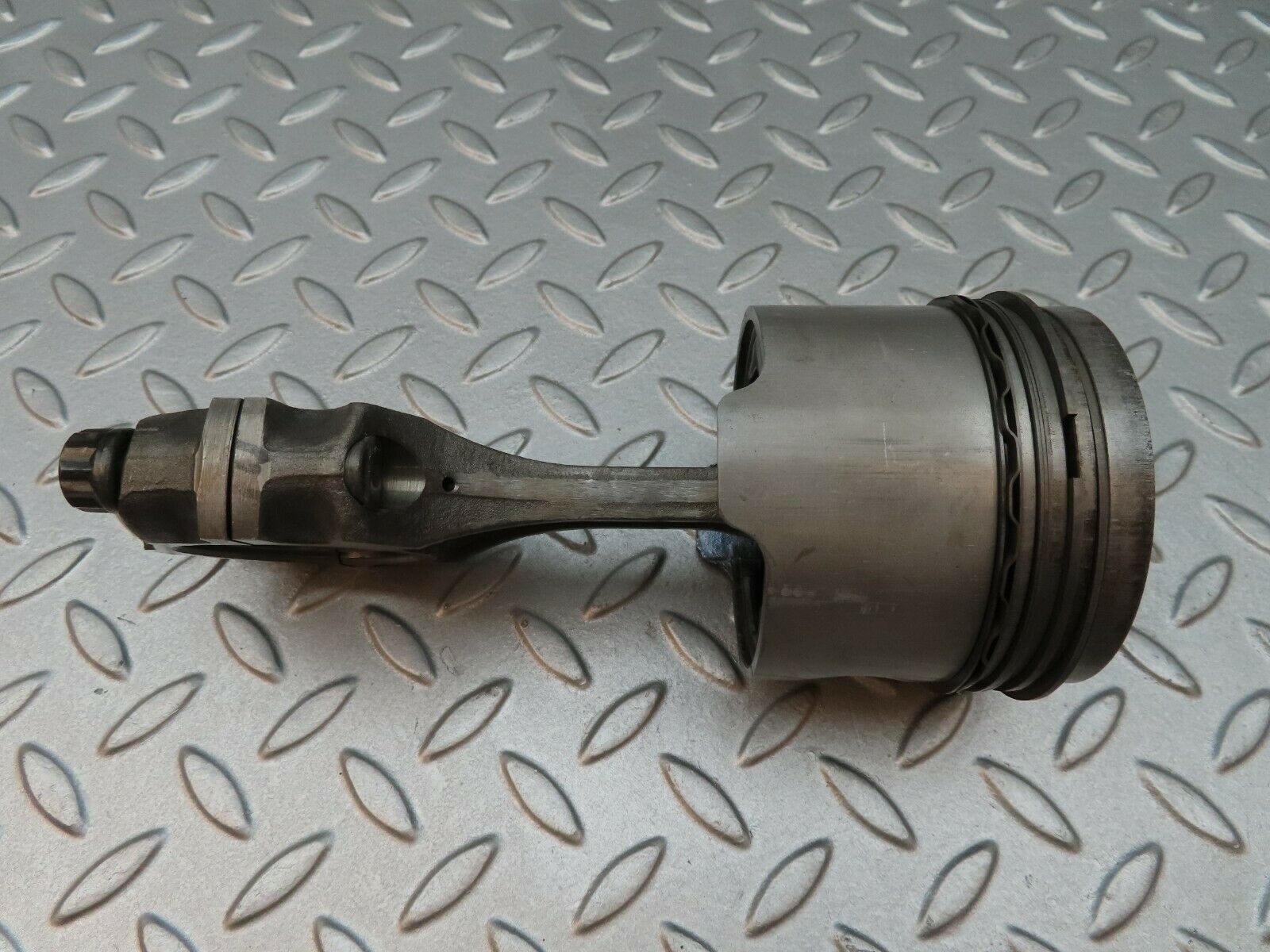 3507 Mercedes-Benz W108 280SE Piston With Connecting Rod 86.49 mm
