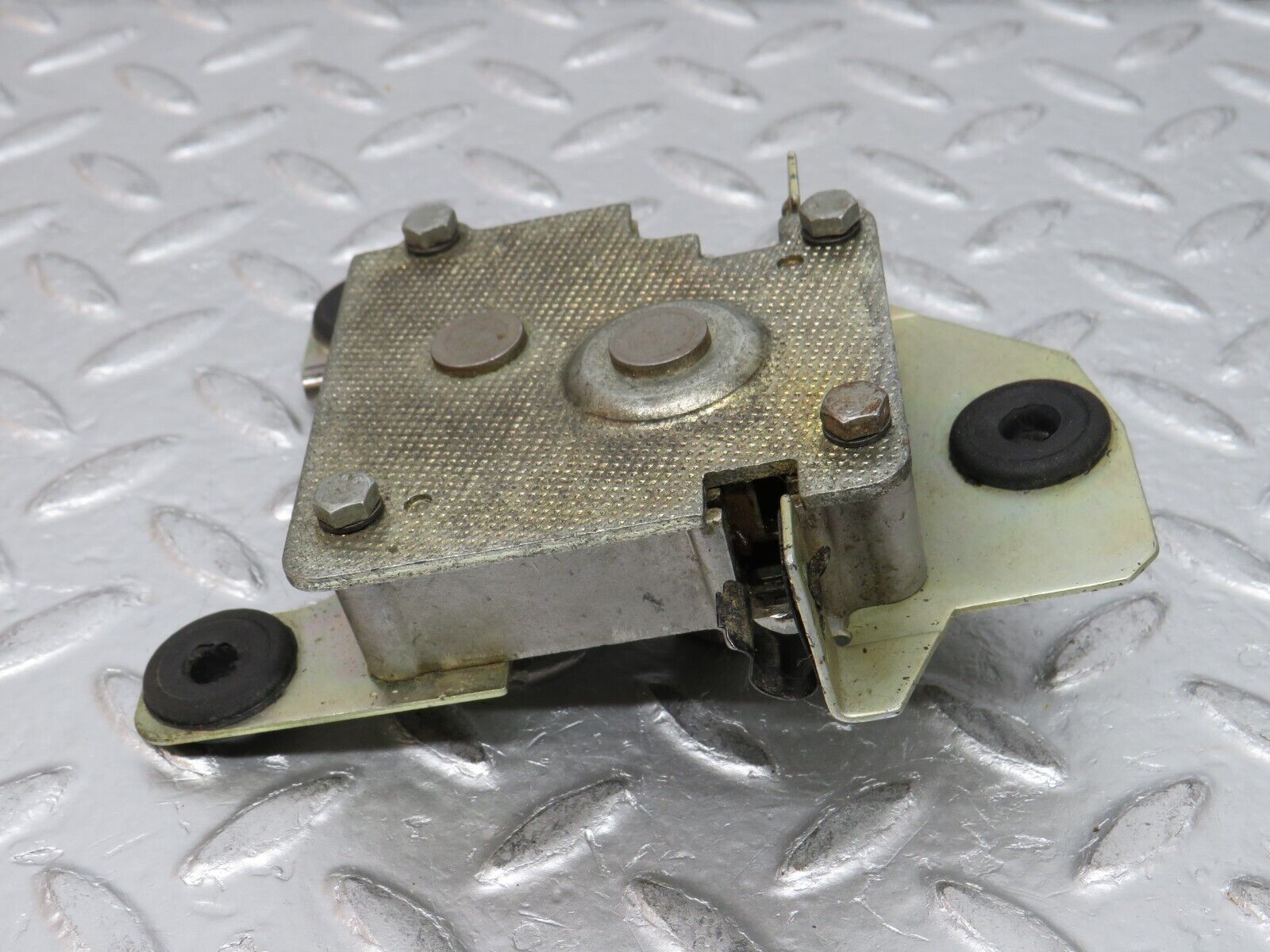 32253 Mercedes-Benz C107 350SLC Coupe Coupe Power Sunroof Mechanism