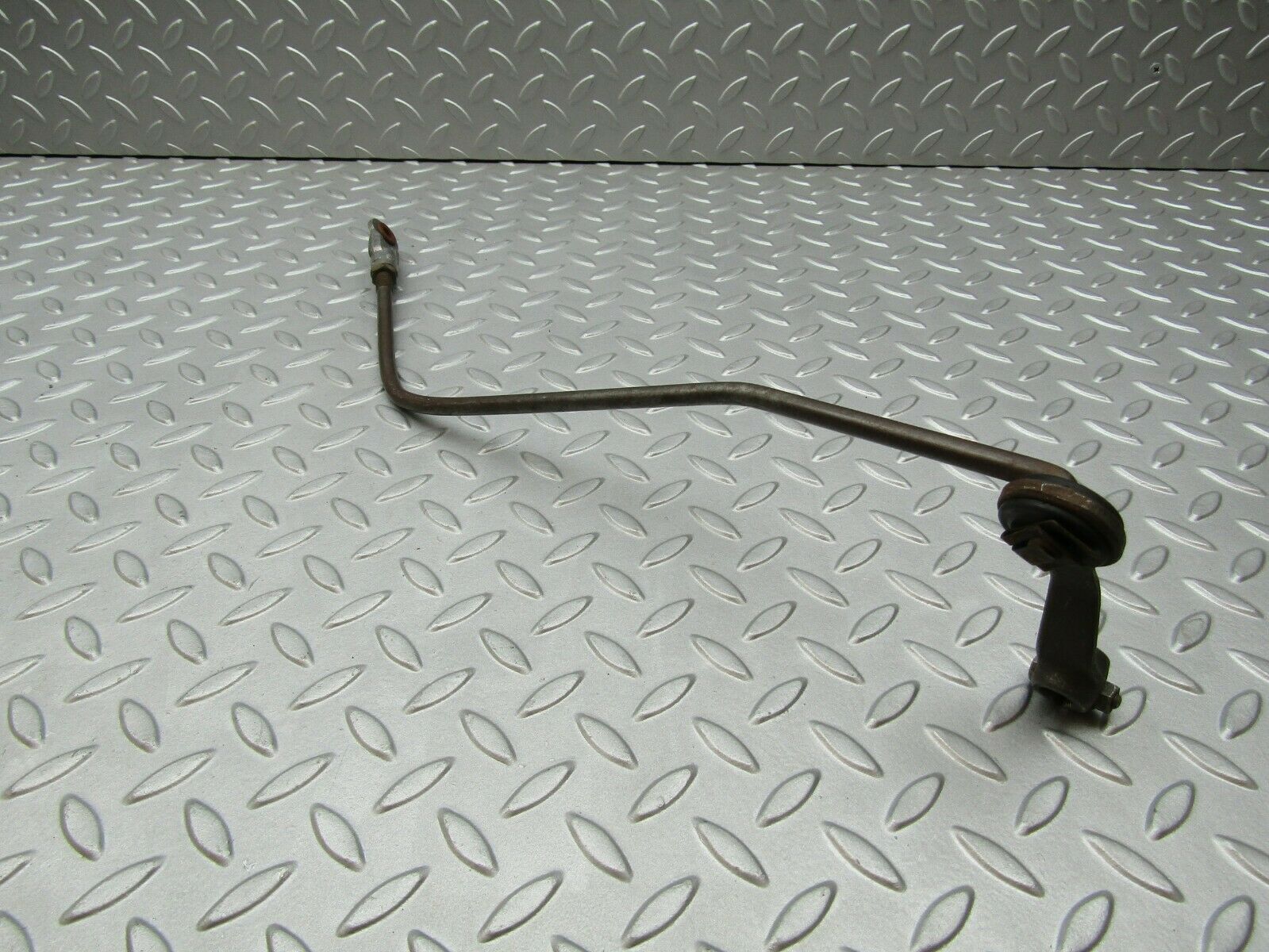 3295 Mercedes-Benz W115 220D Manual Gear Shift Linkage 1-2 0009920510