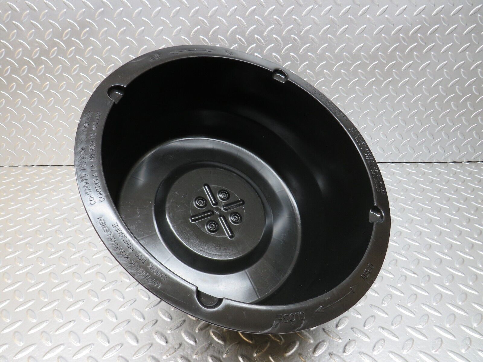 24649 Mercedes-Benz W140 S320 Spare Wheel Holder 1408900007