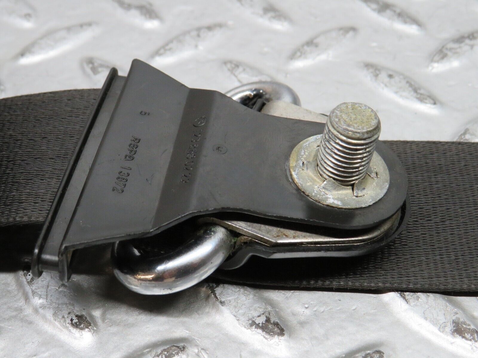 28535 Mercedes-Benz S123 240D Wagon Front Left Seat Belt 1238602586